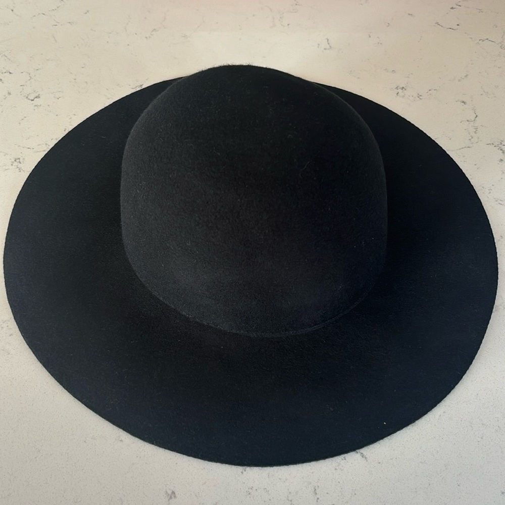 Wool wide brimmed fedora hat